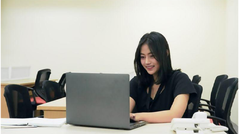 When a Generative AI Certification Makes Sense Among AI Courses in Singapore